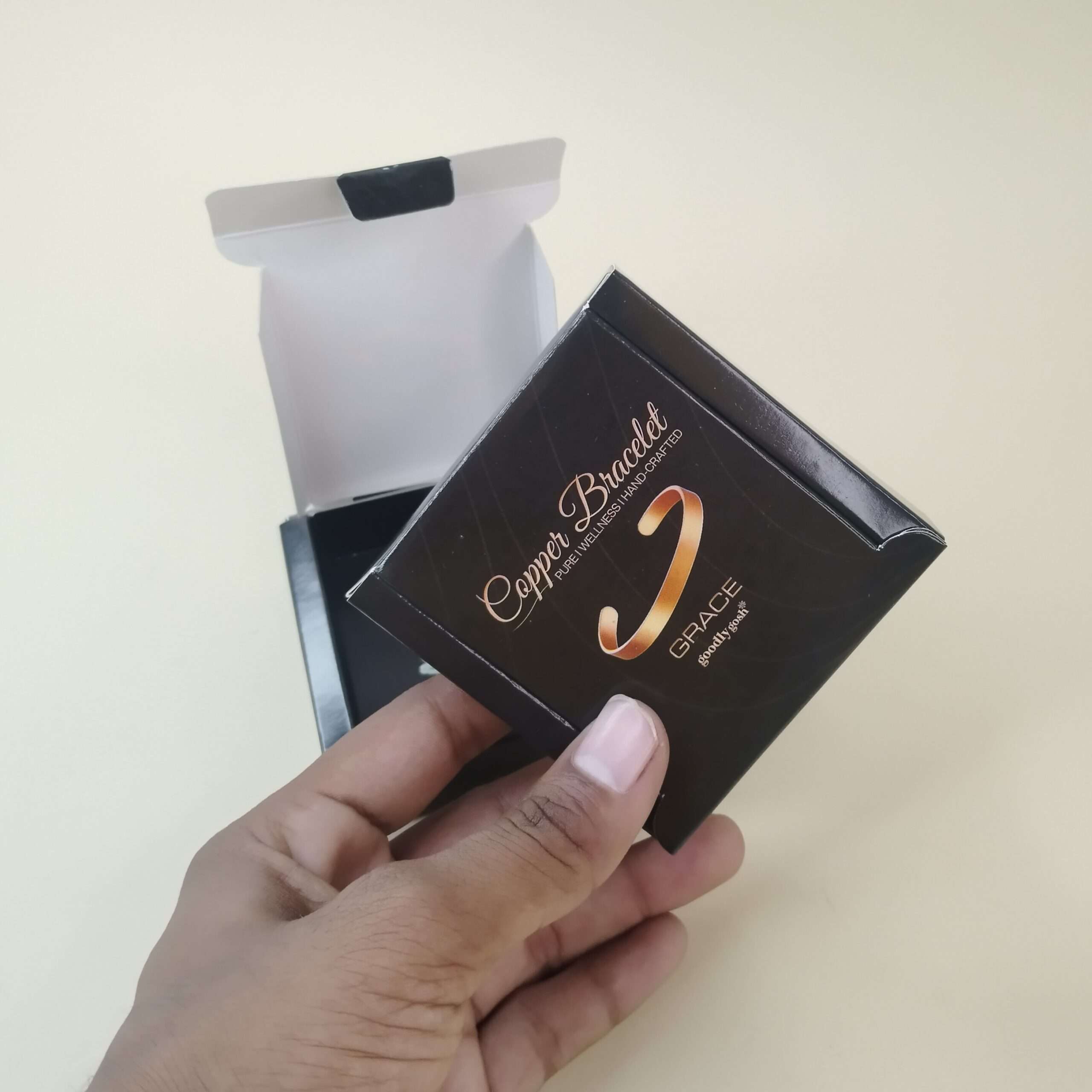custom bracelet packaging box manufacturer India